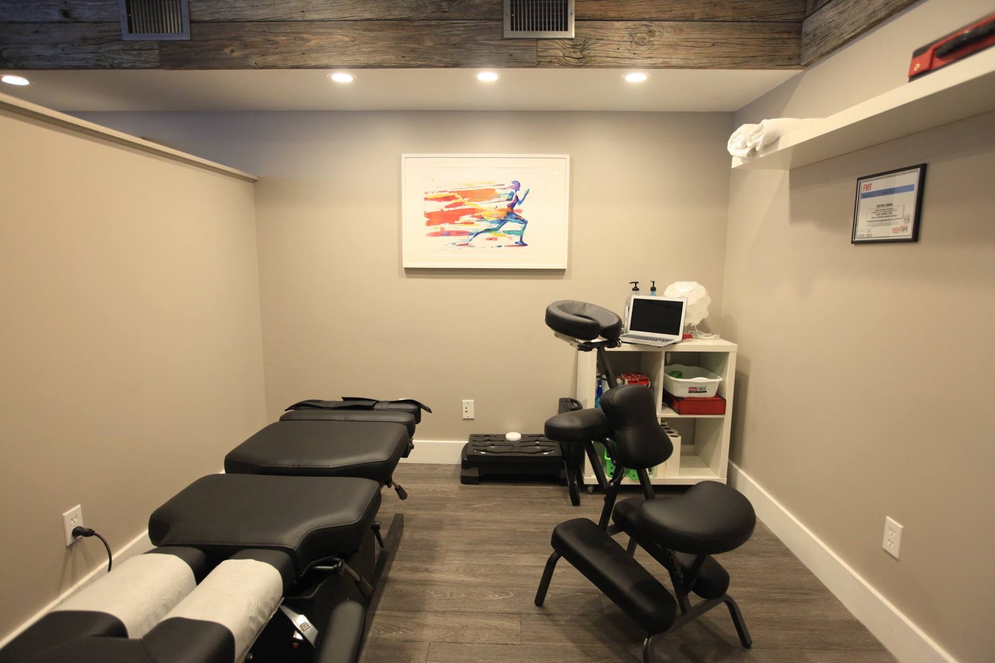 Evolve Chiropractic & Recovery Lounge