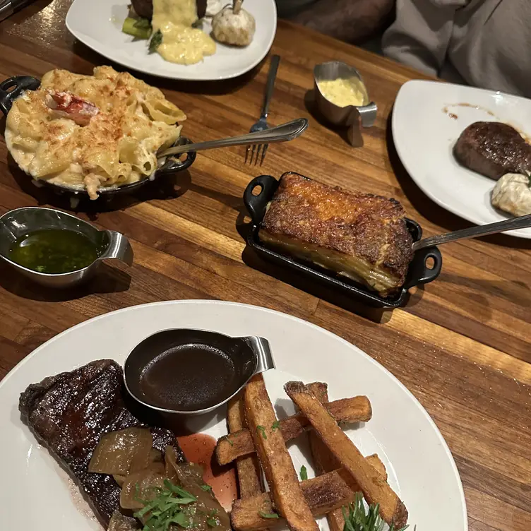 Photo credit: opentable