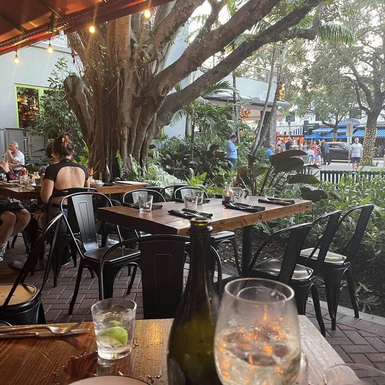Photo credit: opentable