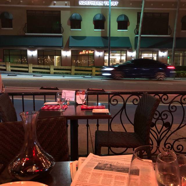 Photo credit: opentable