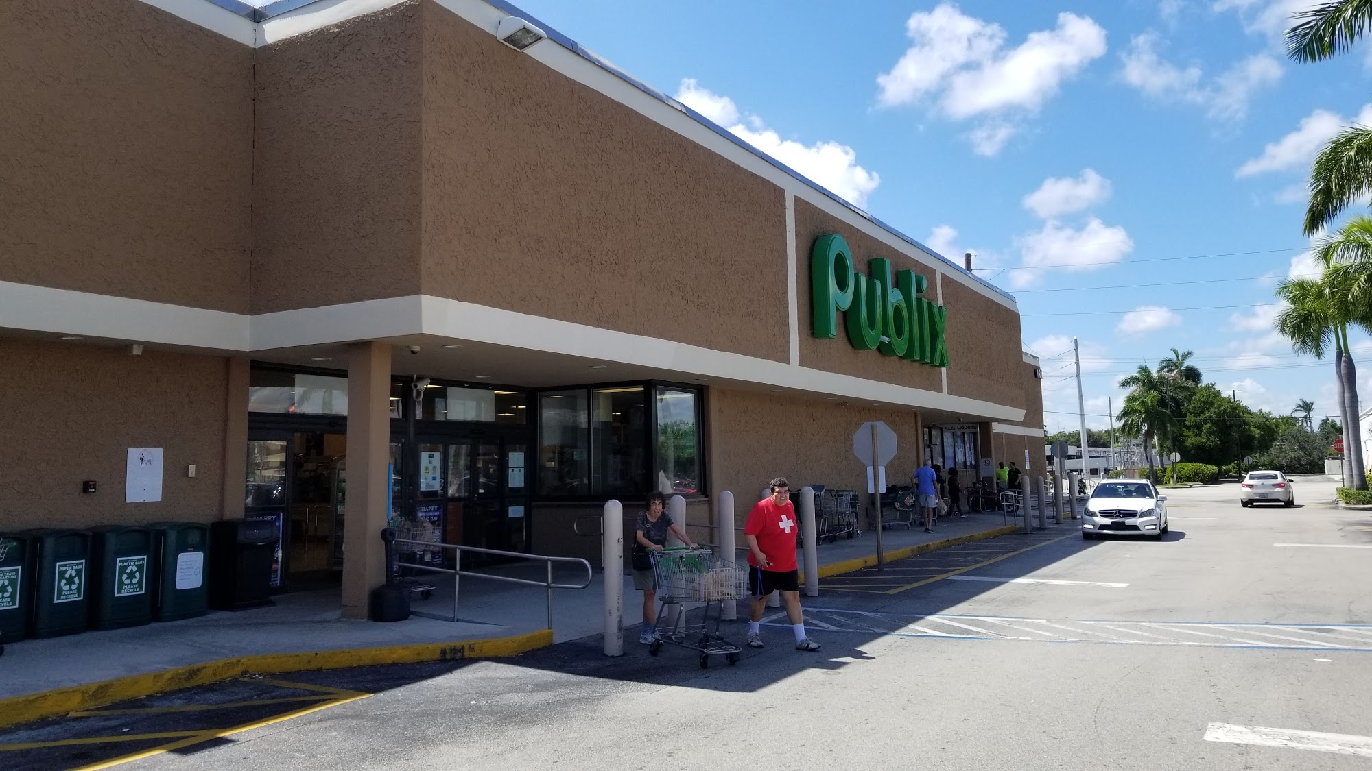 Publix Liquors at Hallandale Place Shopping Center