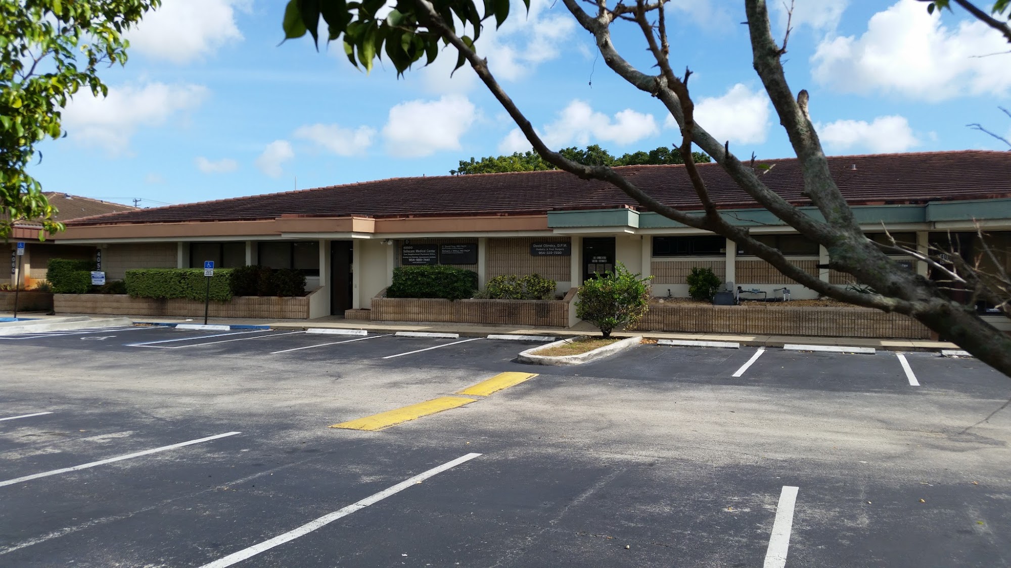 Safecare Medical Center - Primary Care Physician Office