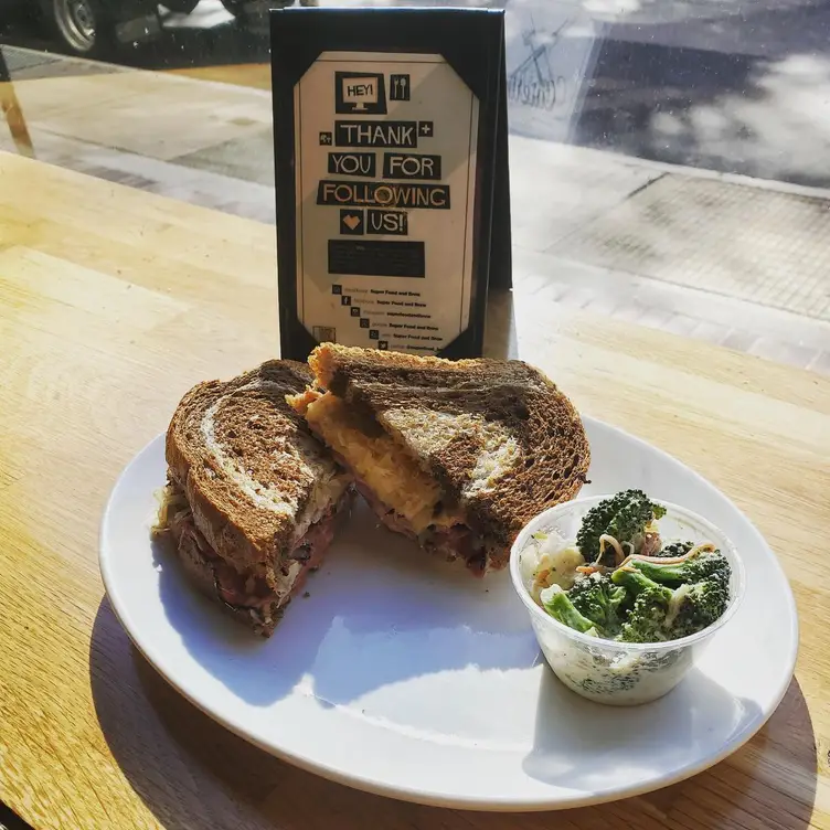 Photo credit: opentable