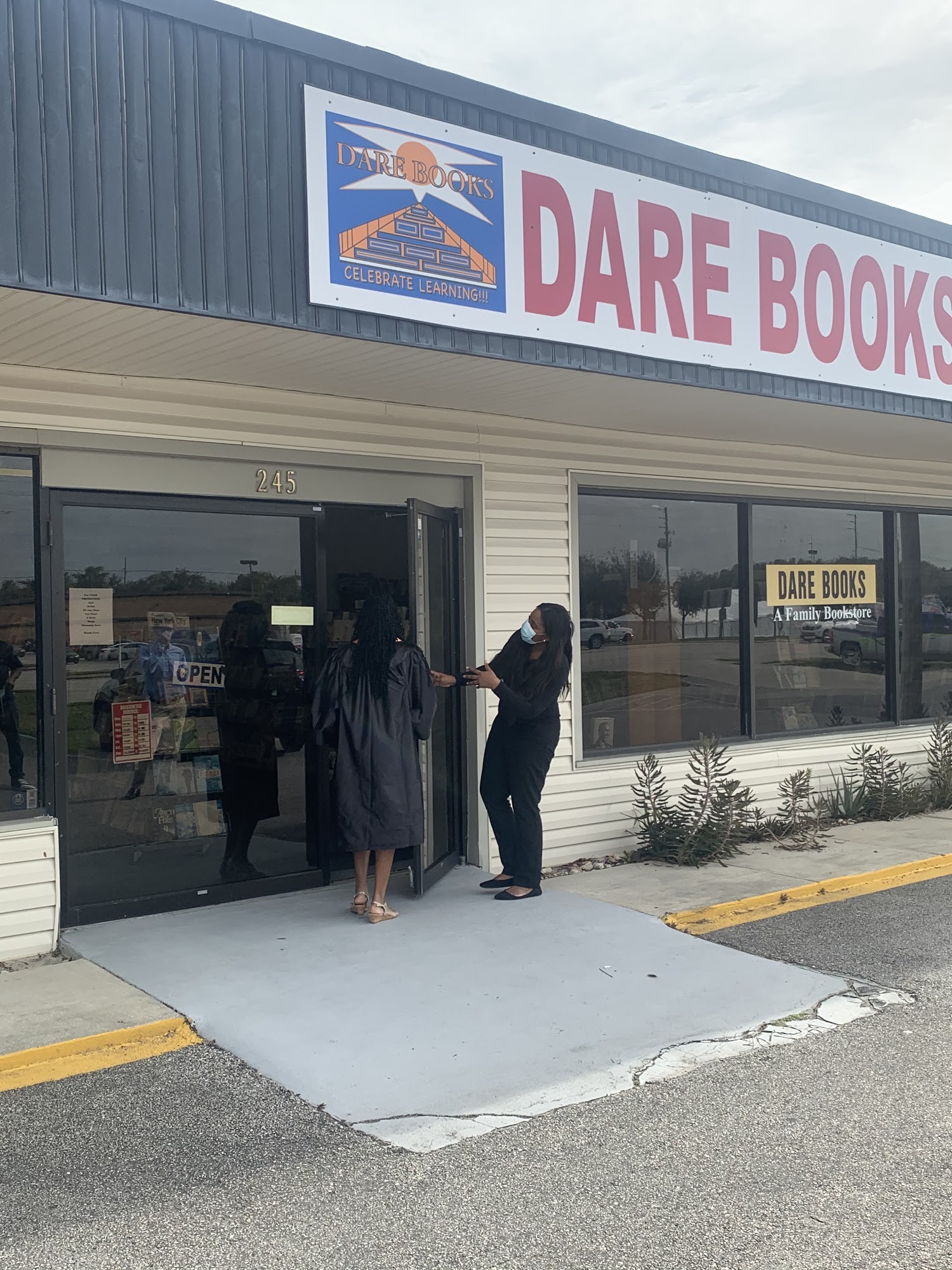 Dare Books
