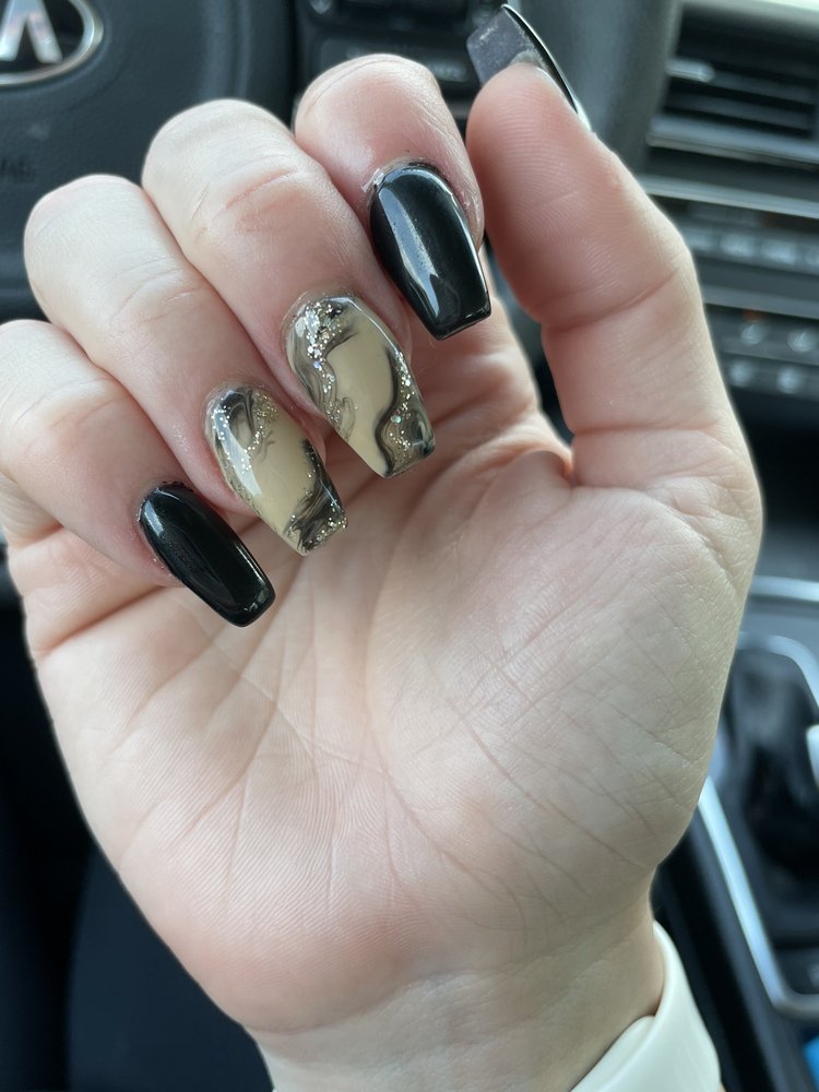 Vash Nails