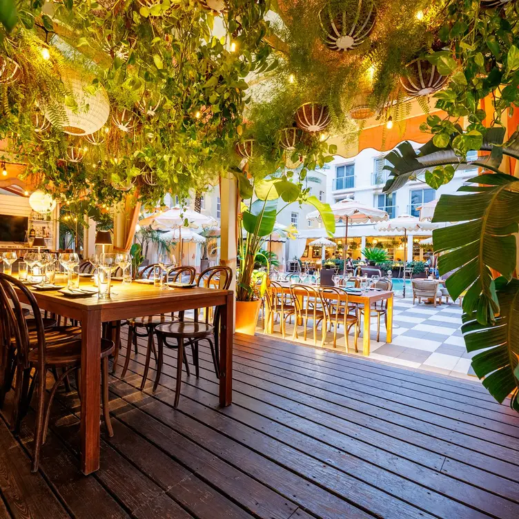 Photo credit: opentable