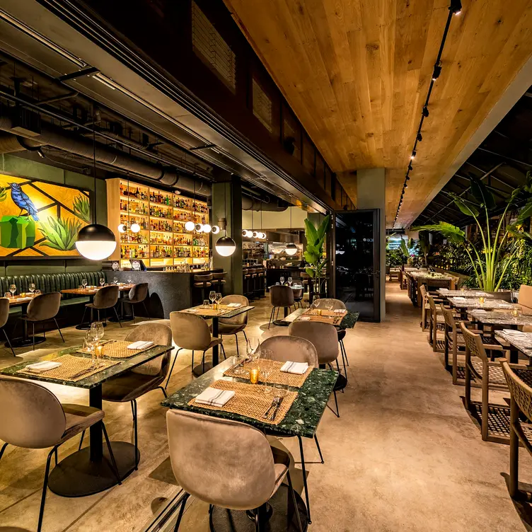 Photo credit: opentable