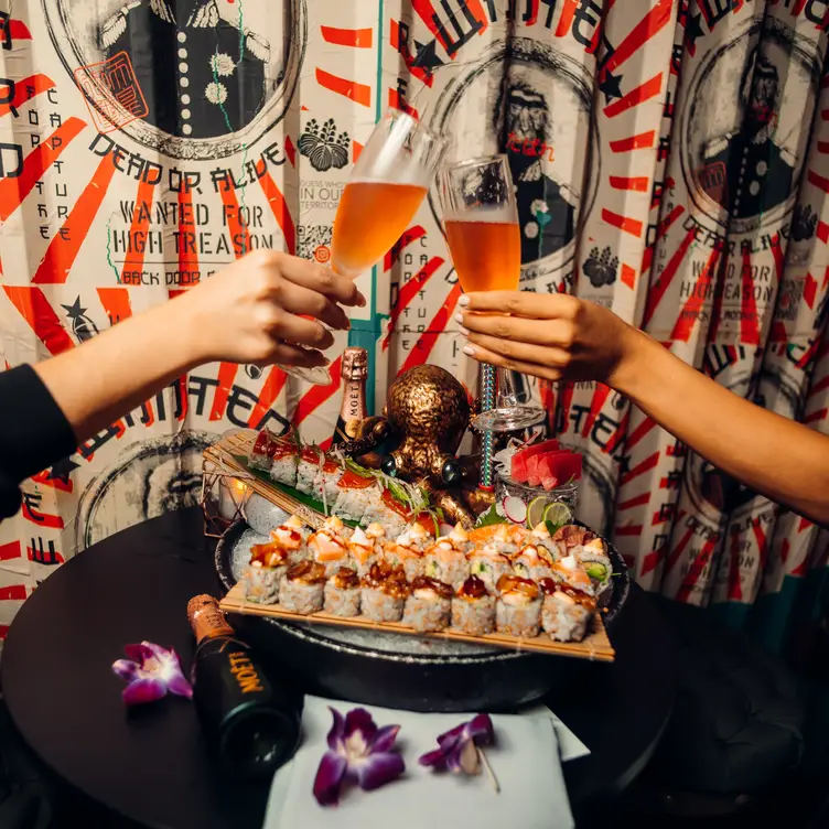 Photo credit: opentable