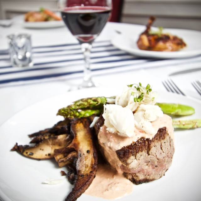 Photo credit: opentable