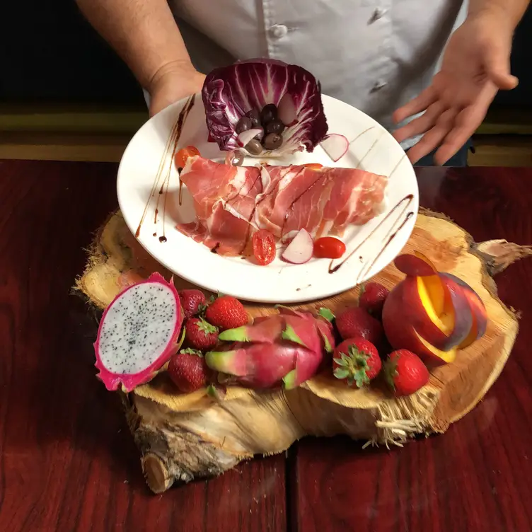 Photo credit: opentable