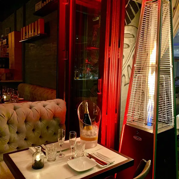 Photo credit: opentable
