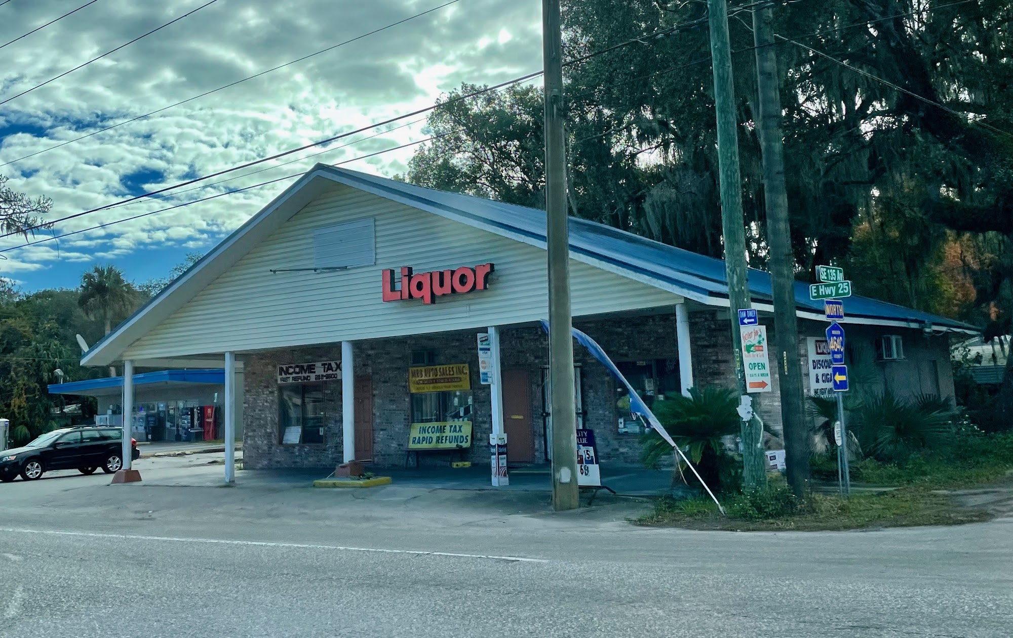 Ocklawaha Liquors