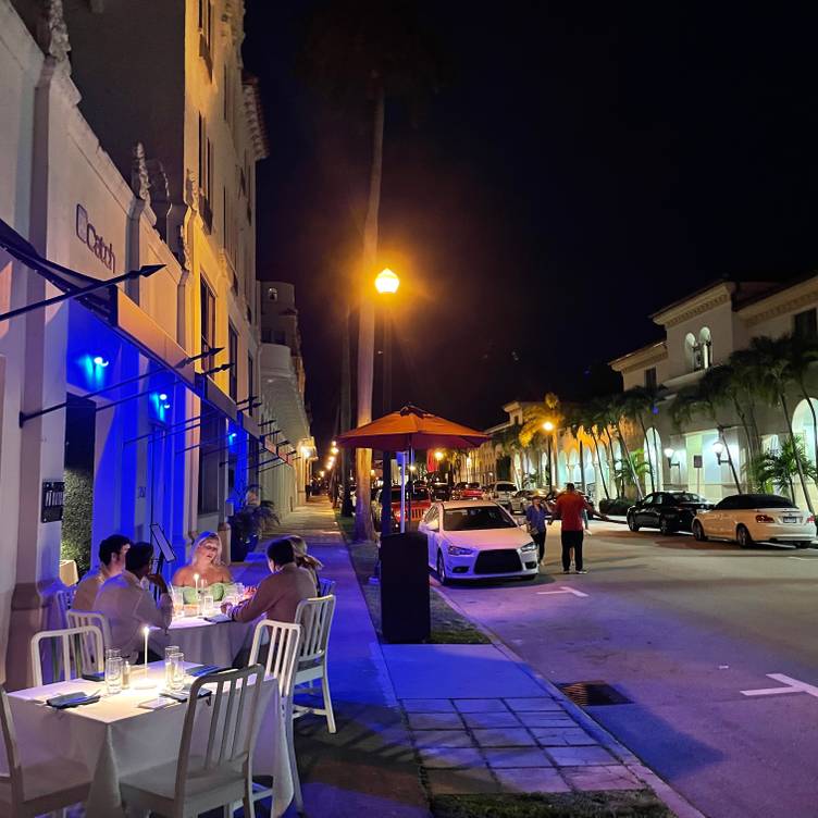 Photo credit: opentable