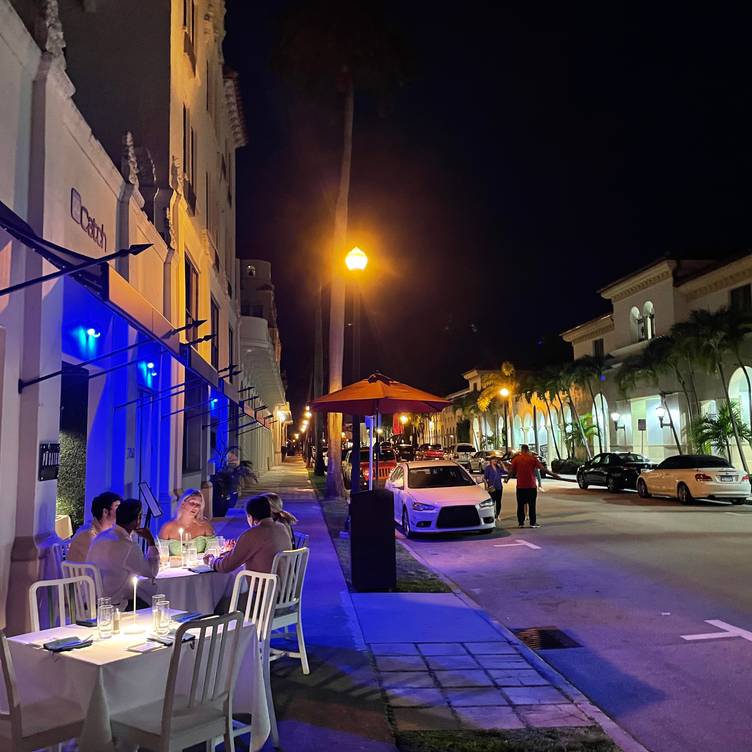 Photo credit: opentable