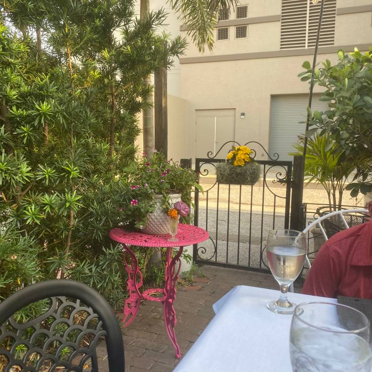 Photo credit: opentable