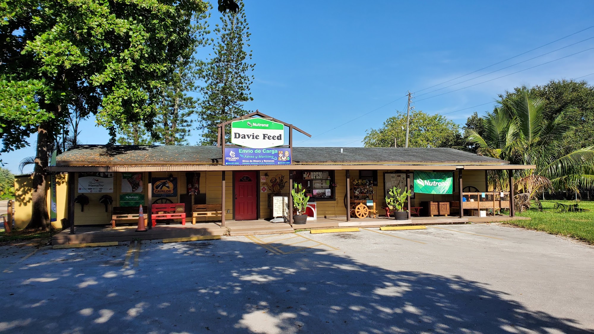 Davie Feed Store