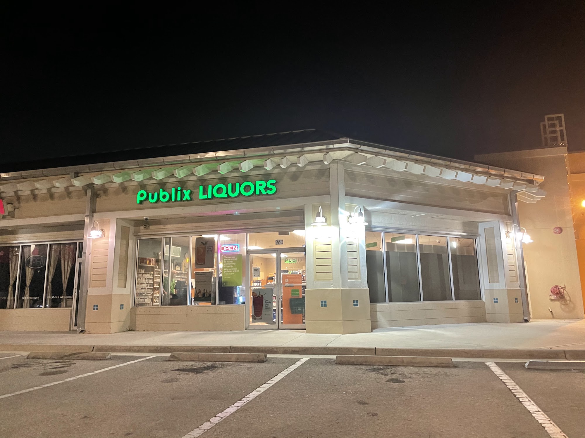 Publix Liquors at Seabreeze Shoppes