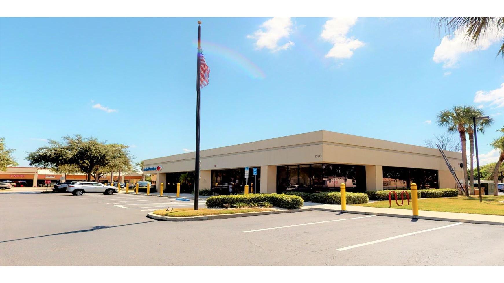 Bank of America (with Drive-thru ATM)