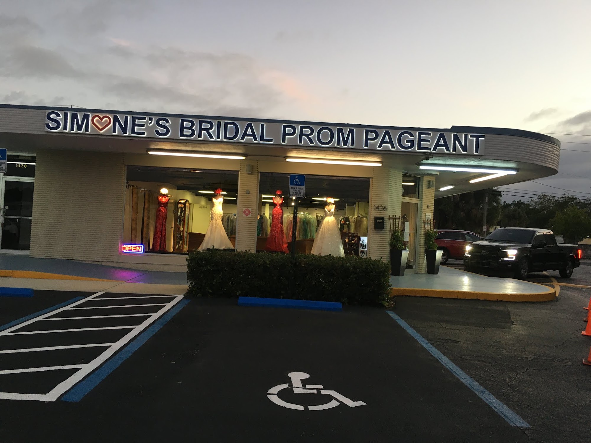 Simone's Bridal Prom Pageant