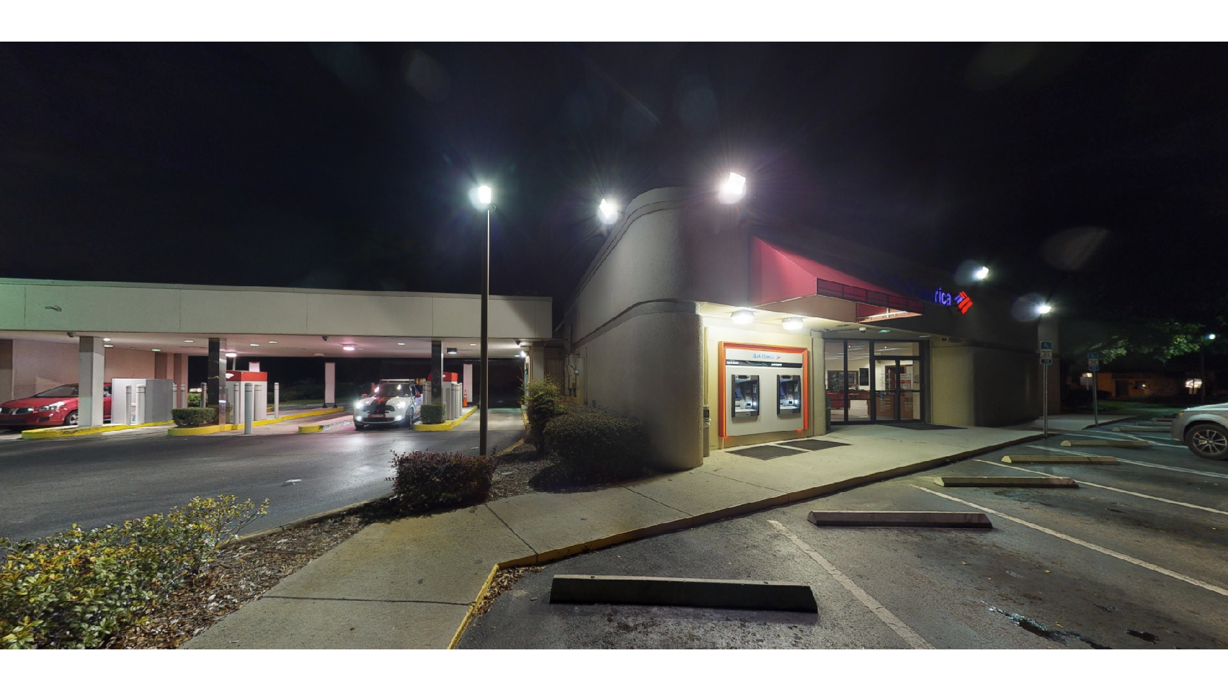 Bank of America (with Drive-thru ATM)