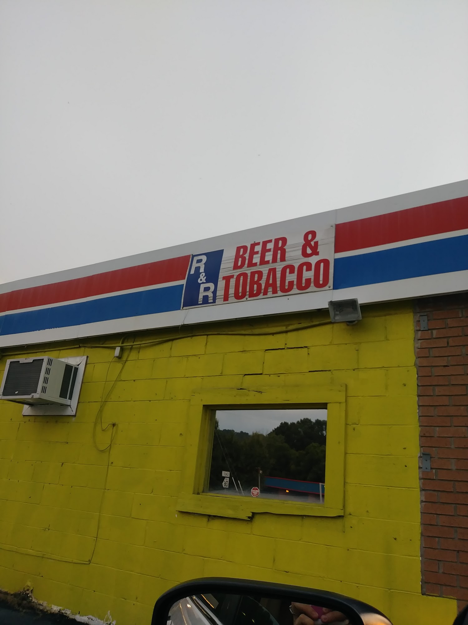 R & R Beer & Tobacco