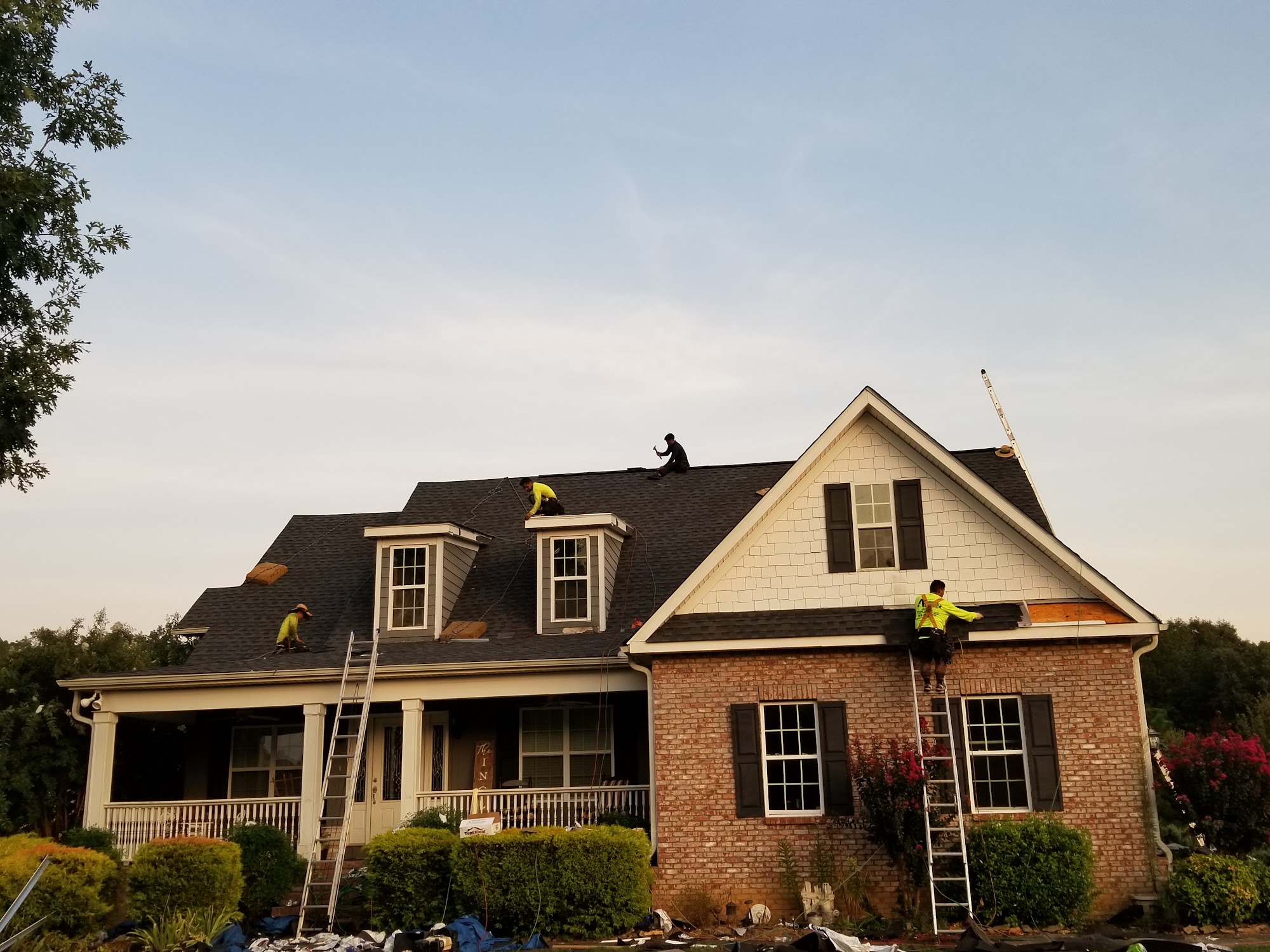 Advanced Roofing & Remodeling LLC