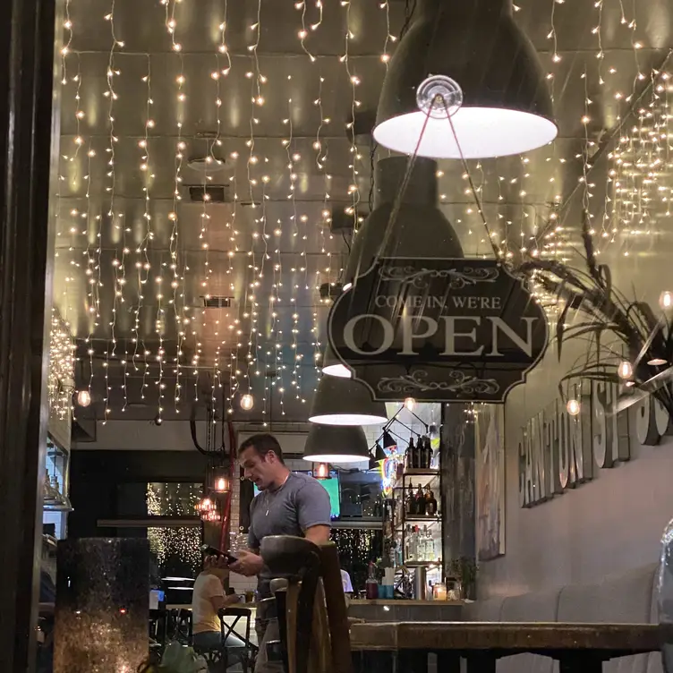 Photo credit: opentable