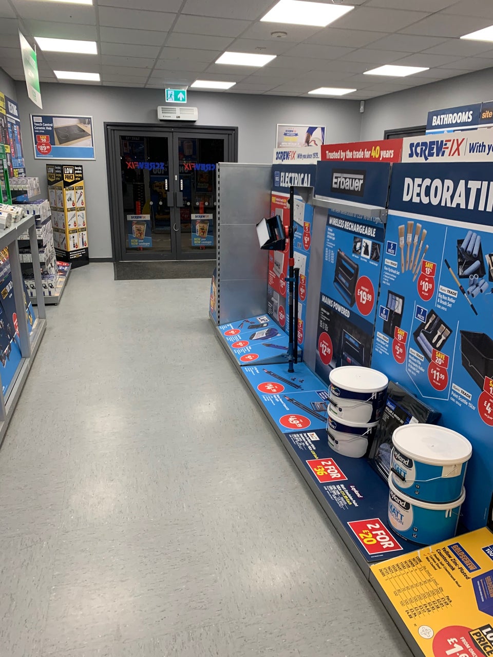Screwfix Chessington