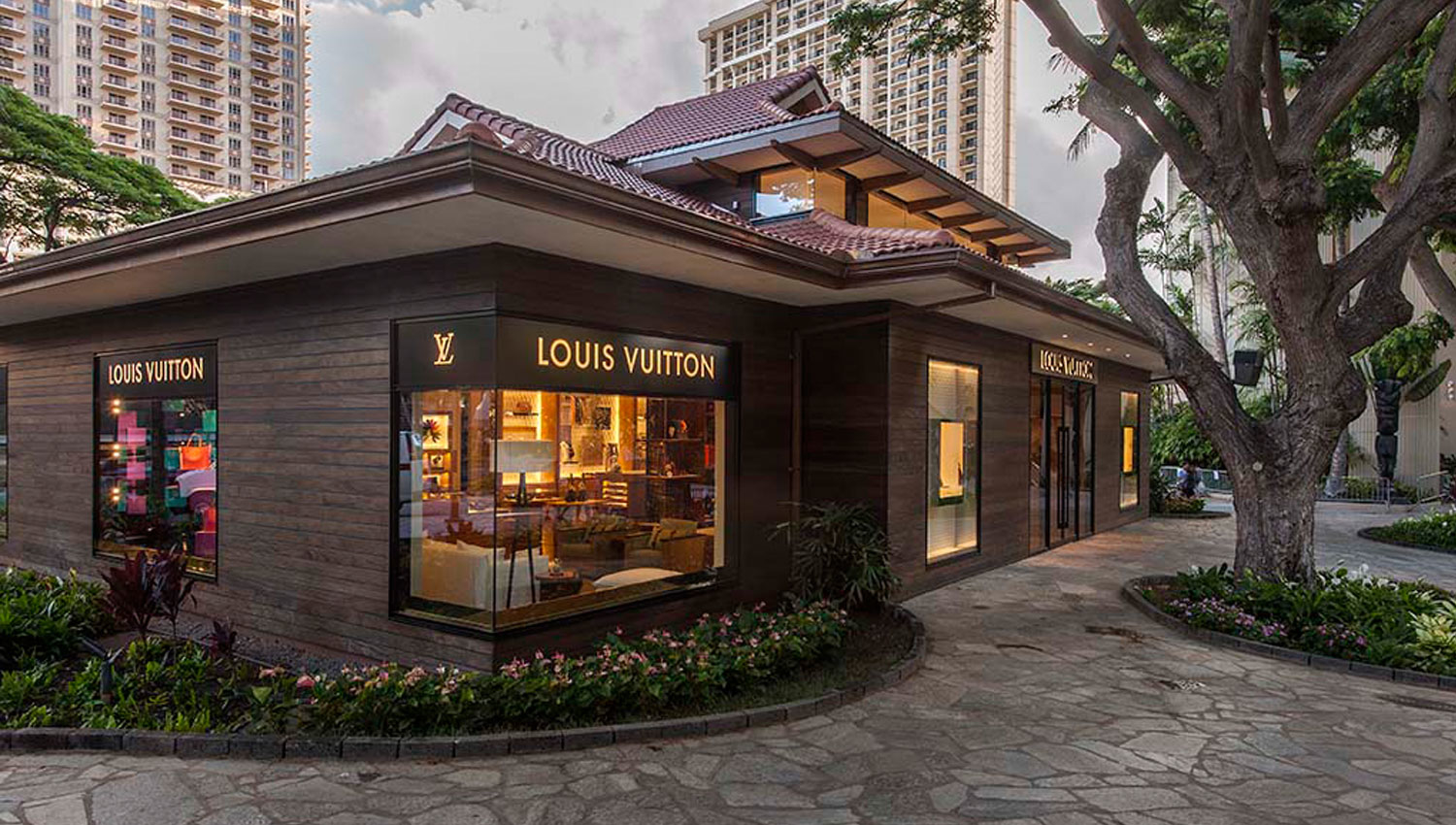 Louis Vuitton Honolulu Hilton Hawaiian Village