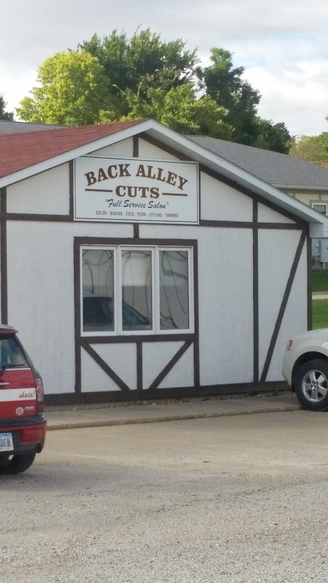 Back Alley Cuts 4105 Union St, Elk Horn Iowa 51531