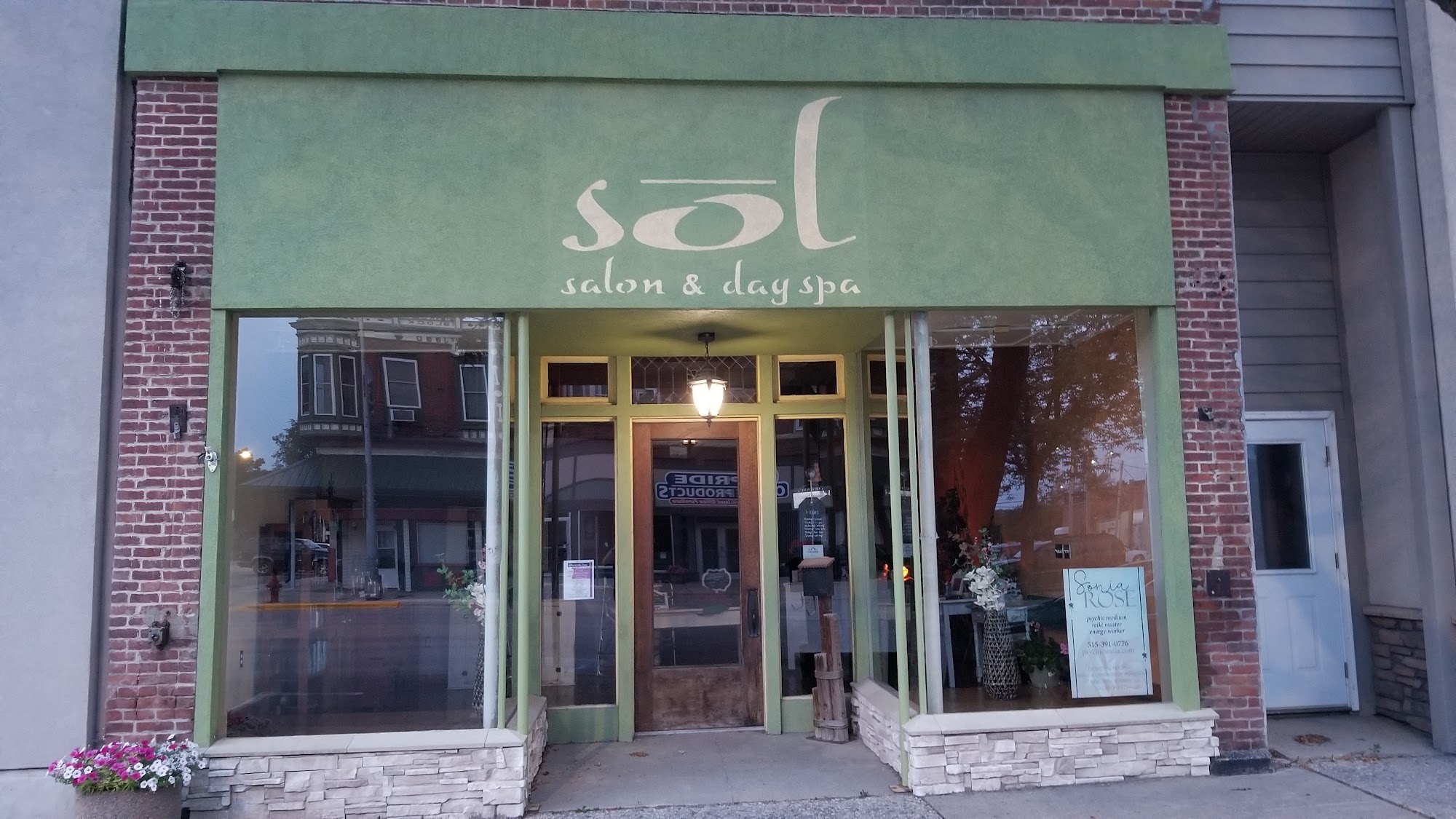 Sol Salon