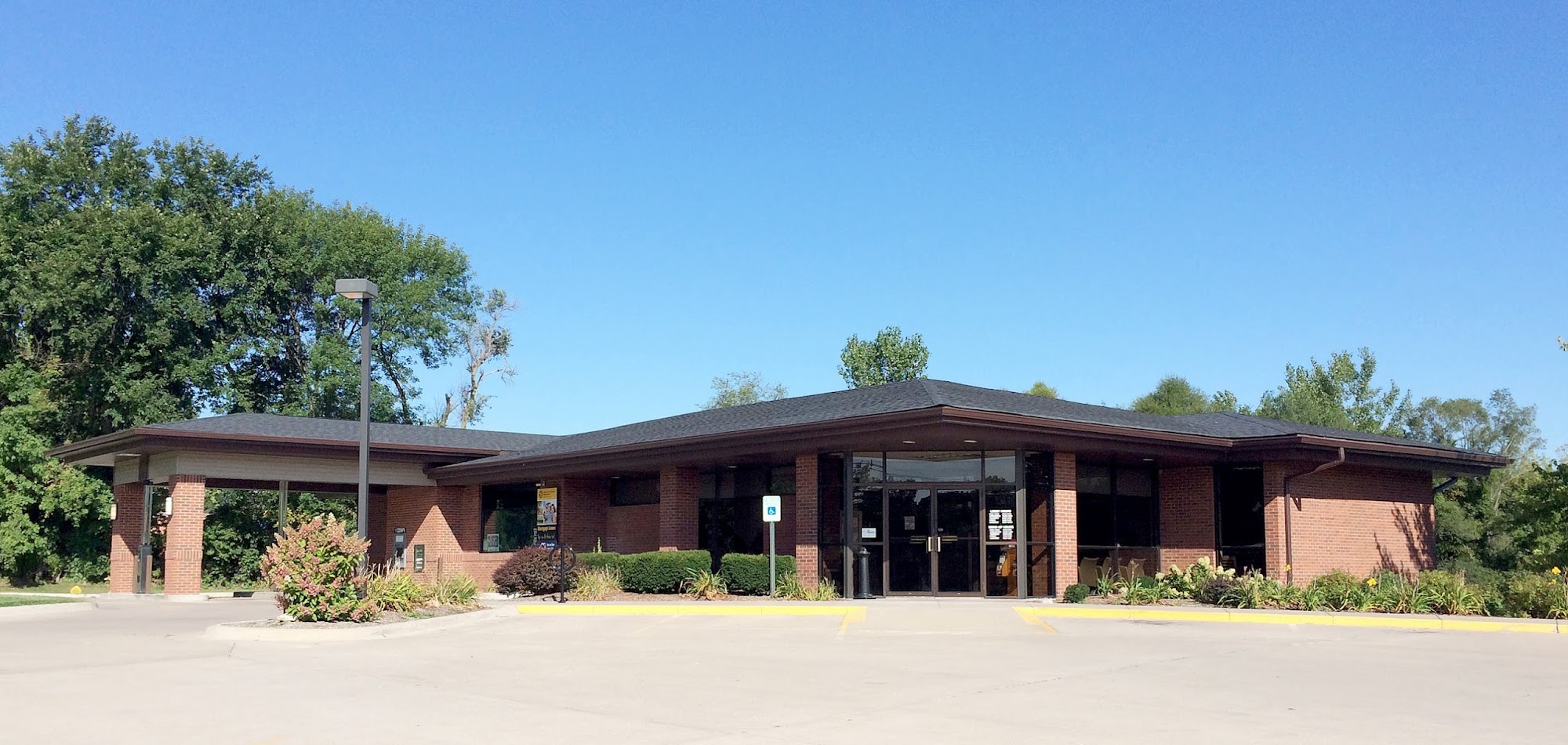 MEMBERS COMMUNITY CREDIT UNION - Muscatine IA - Hours, Directions
