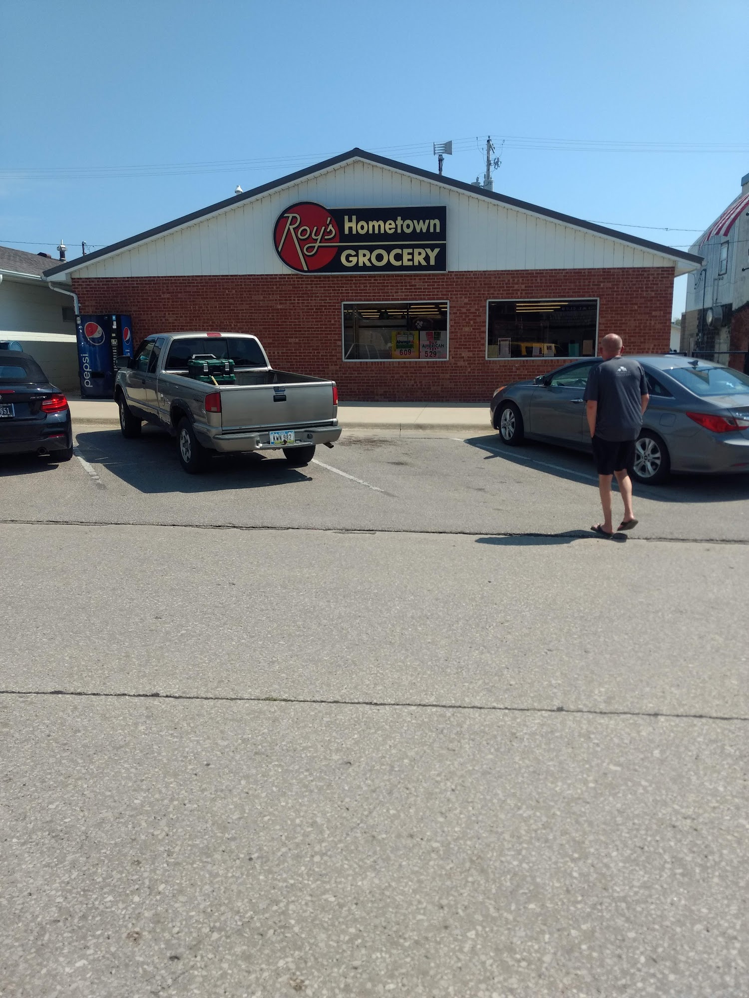 Roy's Hometown Grocery