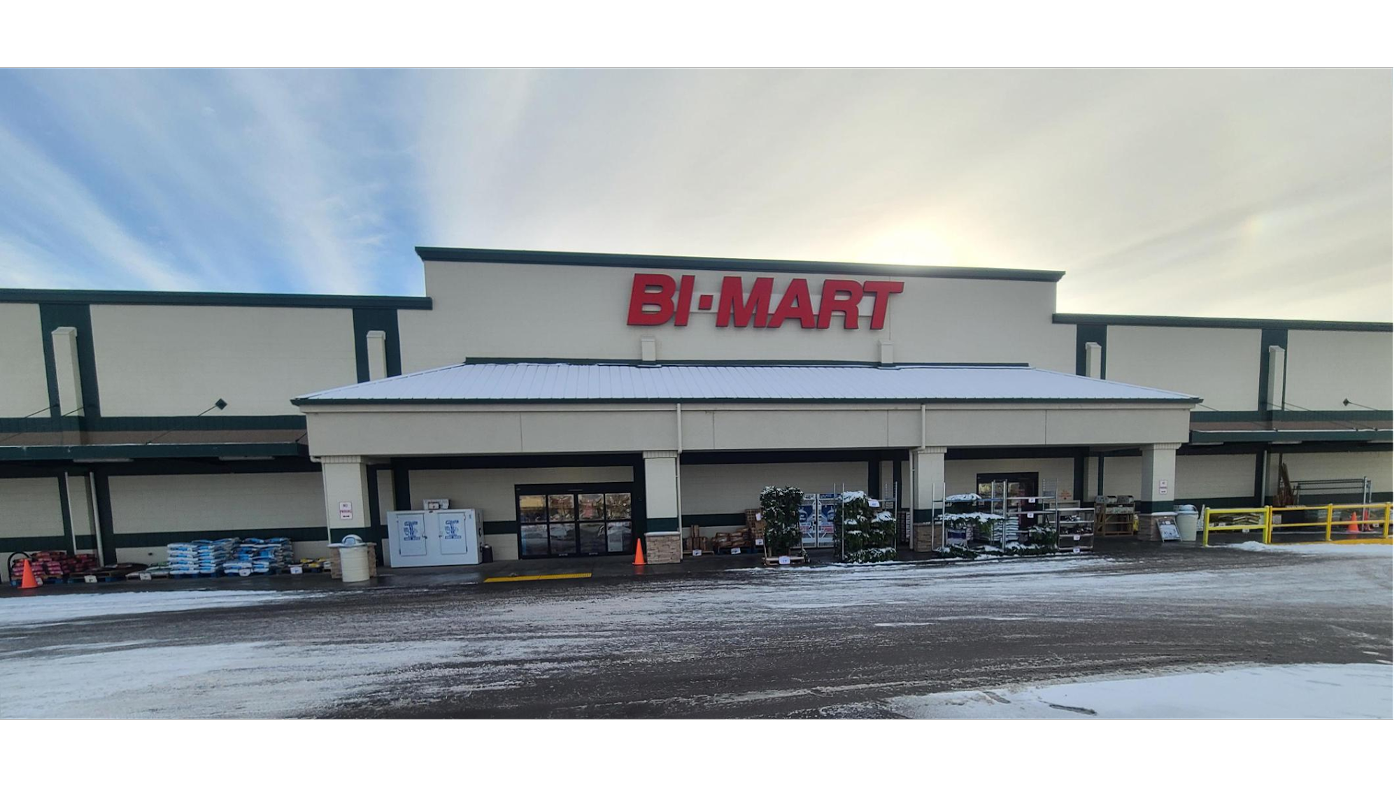 Bi-Mart Membership Discount Stores