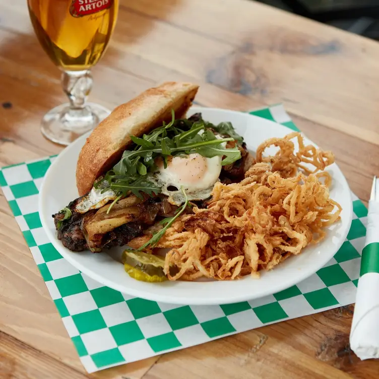 Photo credit: opentable