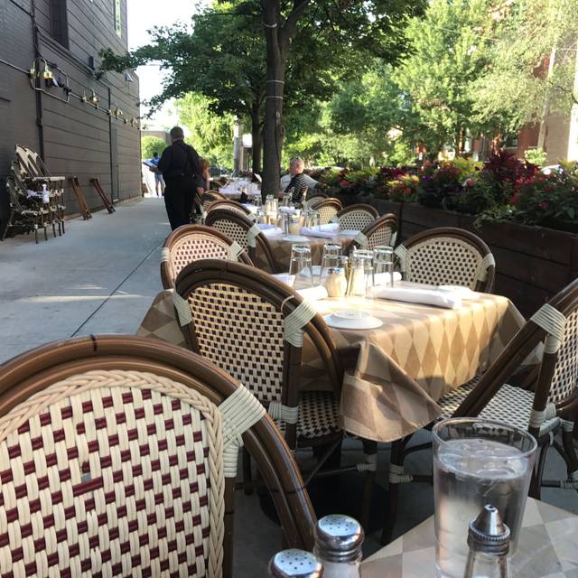Photo credit: opentable