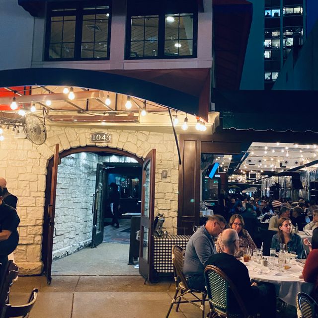 Photo credit: opentable