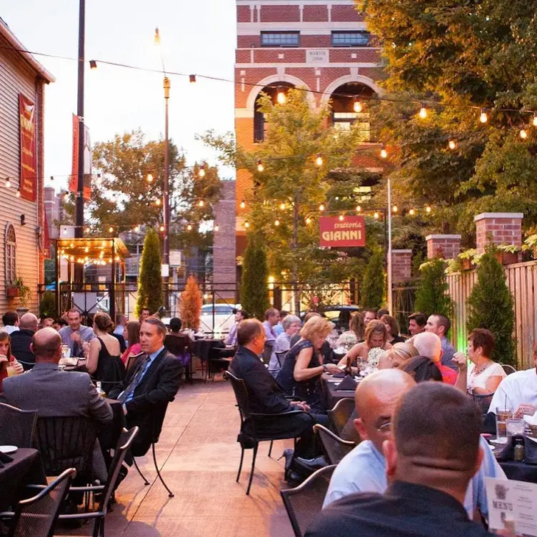 Photo credit: opentable