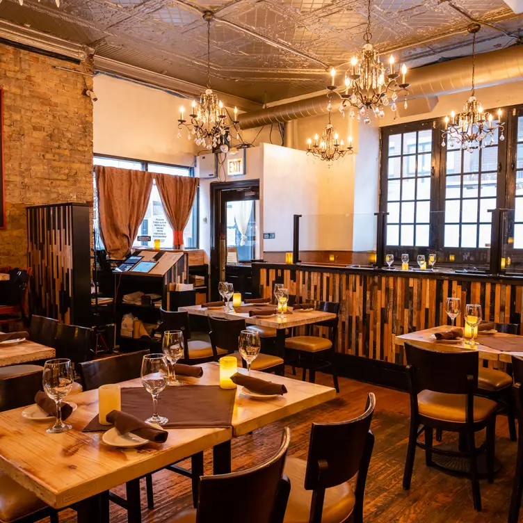 Photo credit: opentable