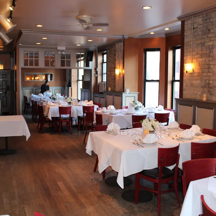 Photo credit: opentable