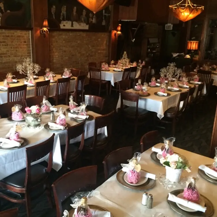 Photo credit: opentable