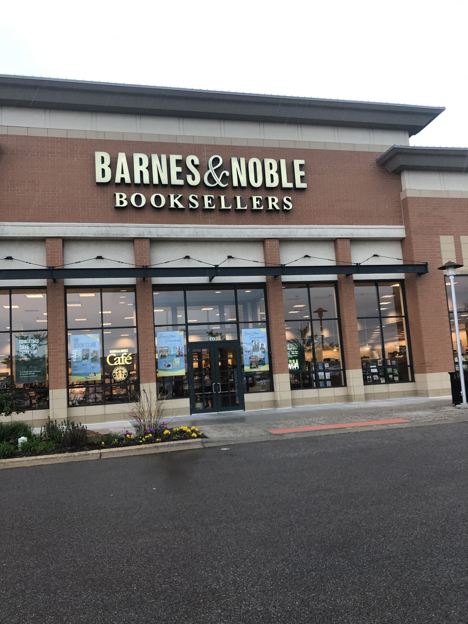 Barnes & Noble