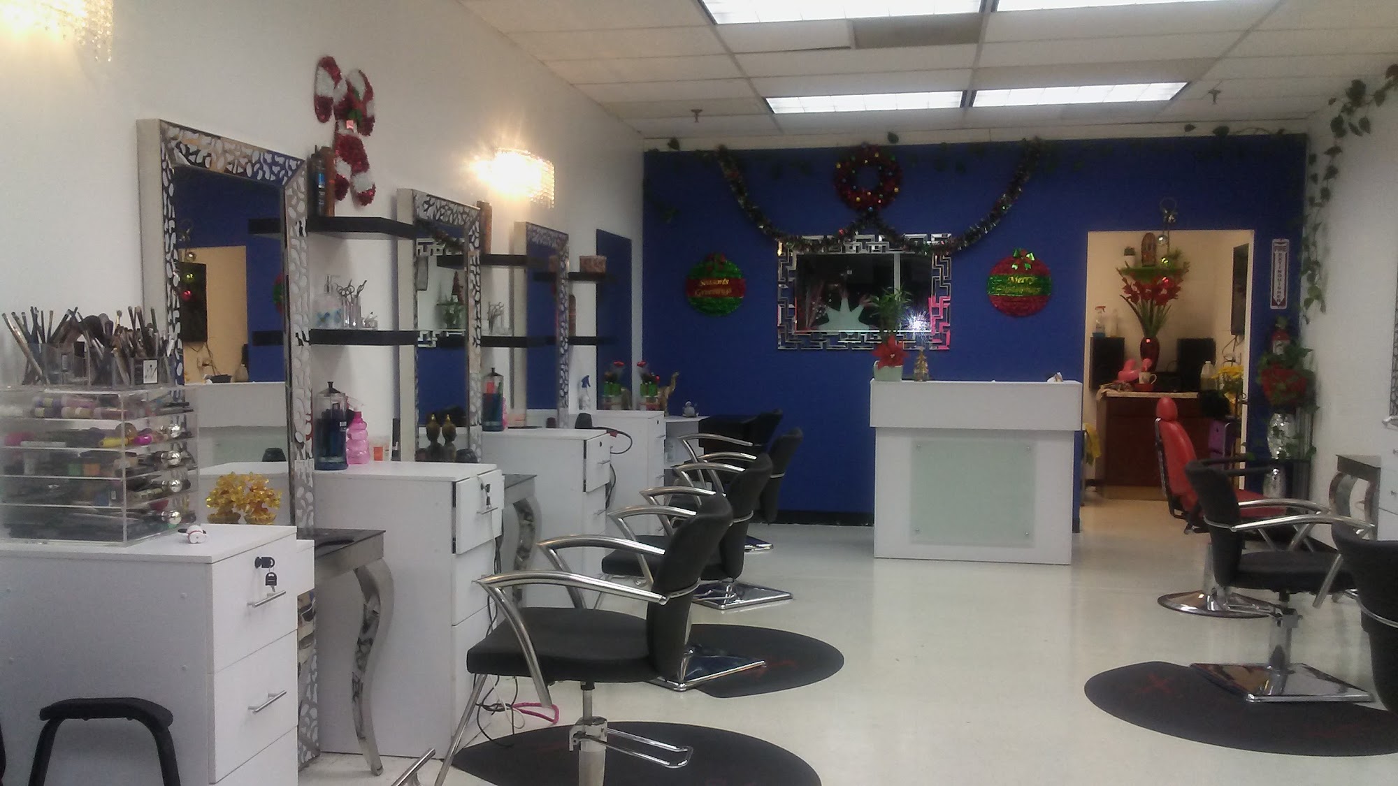 Crystal Beauty Salon 1562 Bloomingdale Rd, Glendale Heights Illinois 60139