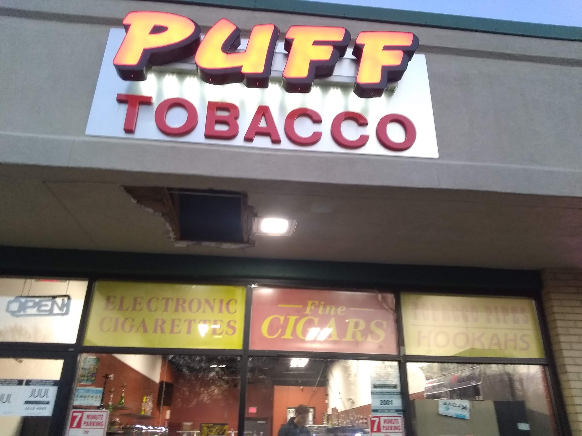 PUFF Tobacco & Vape