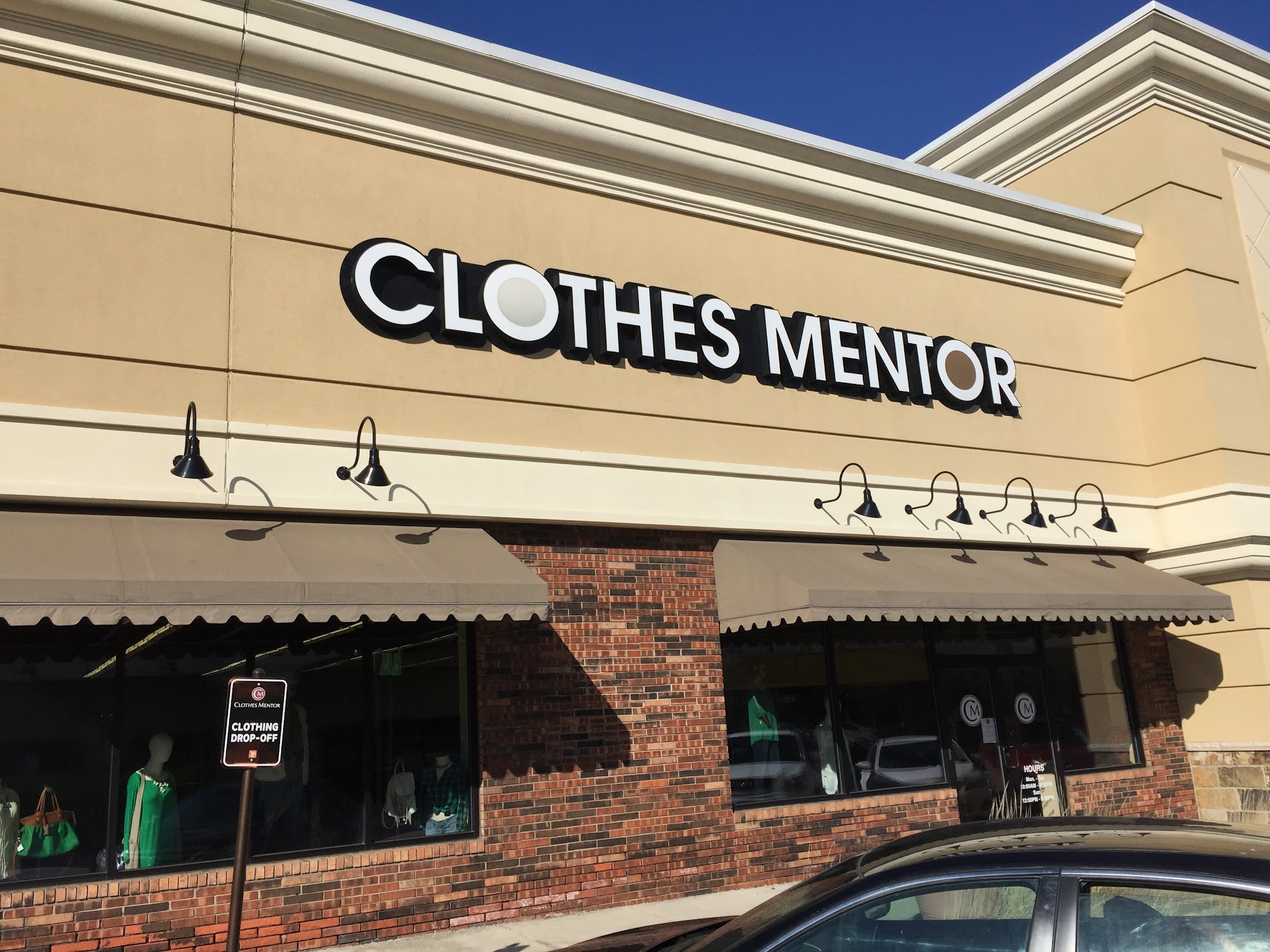 Clothes Mentor