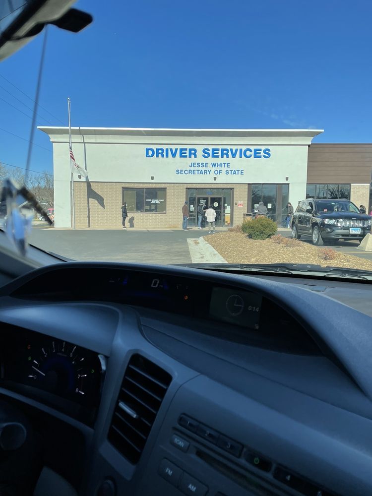 DMV ROCKFORD SEC. OF STATE FACILITY 3720 E State St, Rockford IL