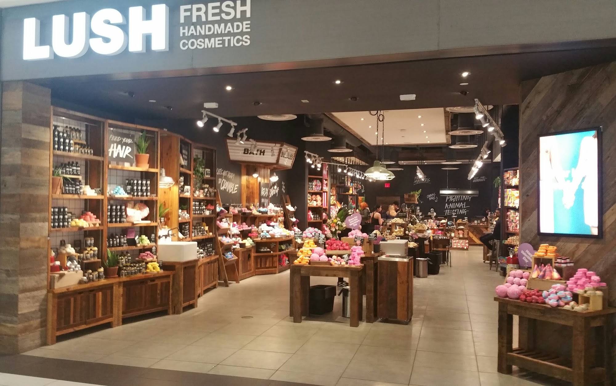 Lush Cosmetics Woodfield