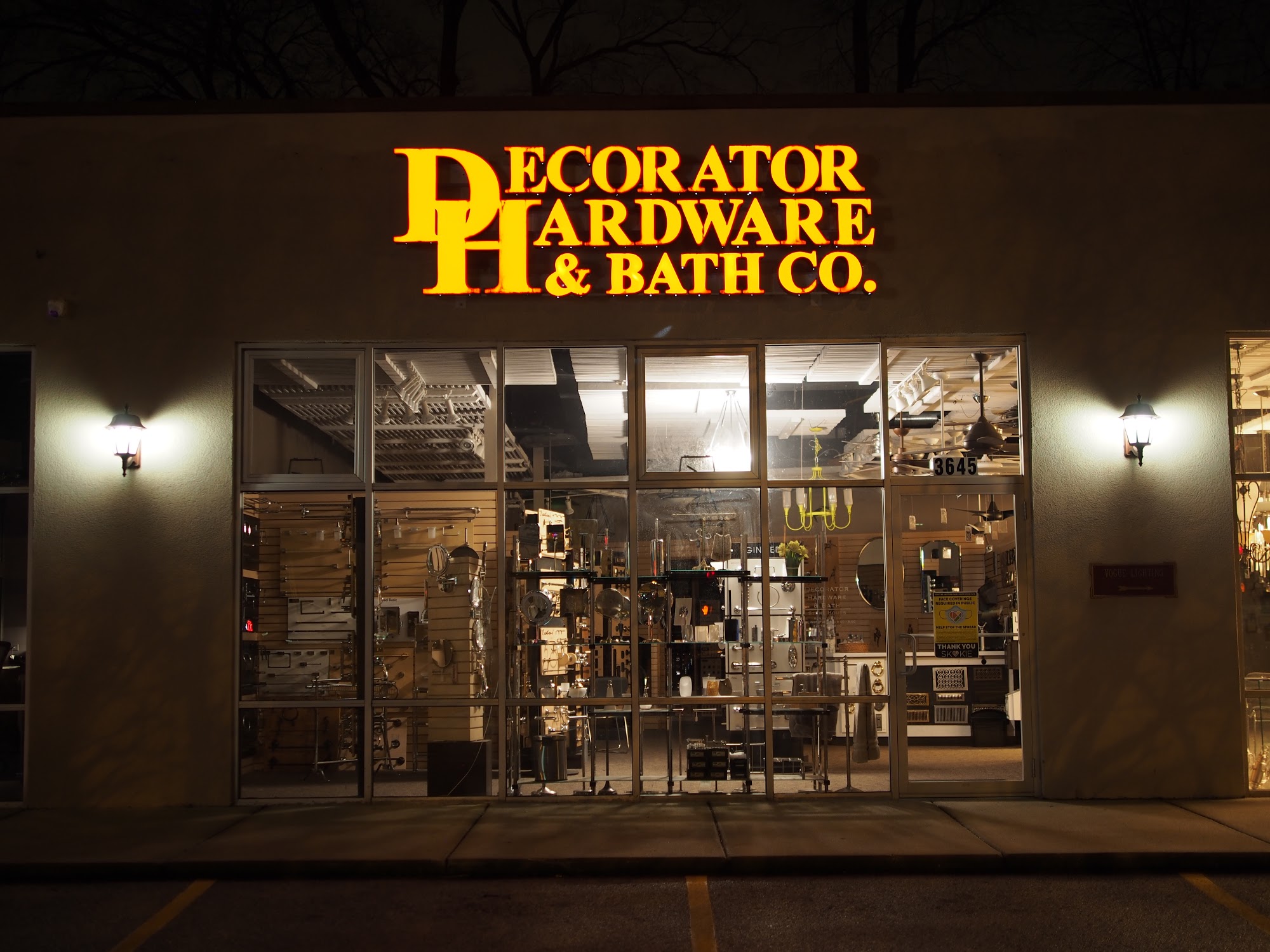 Decorator Hardware & Bath Co.
