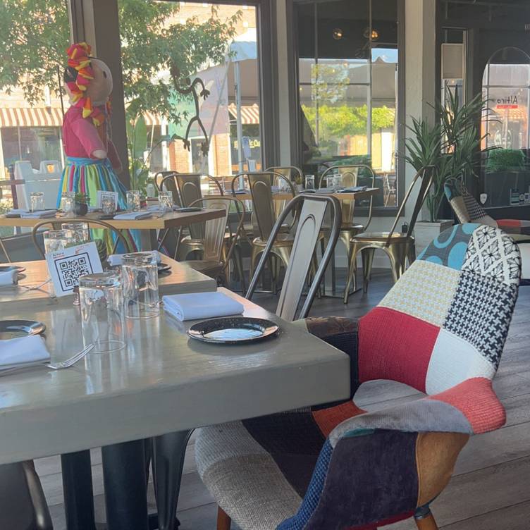 Photo credit: opentable