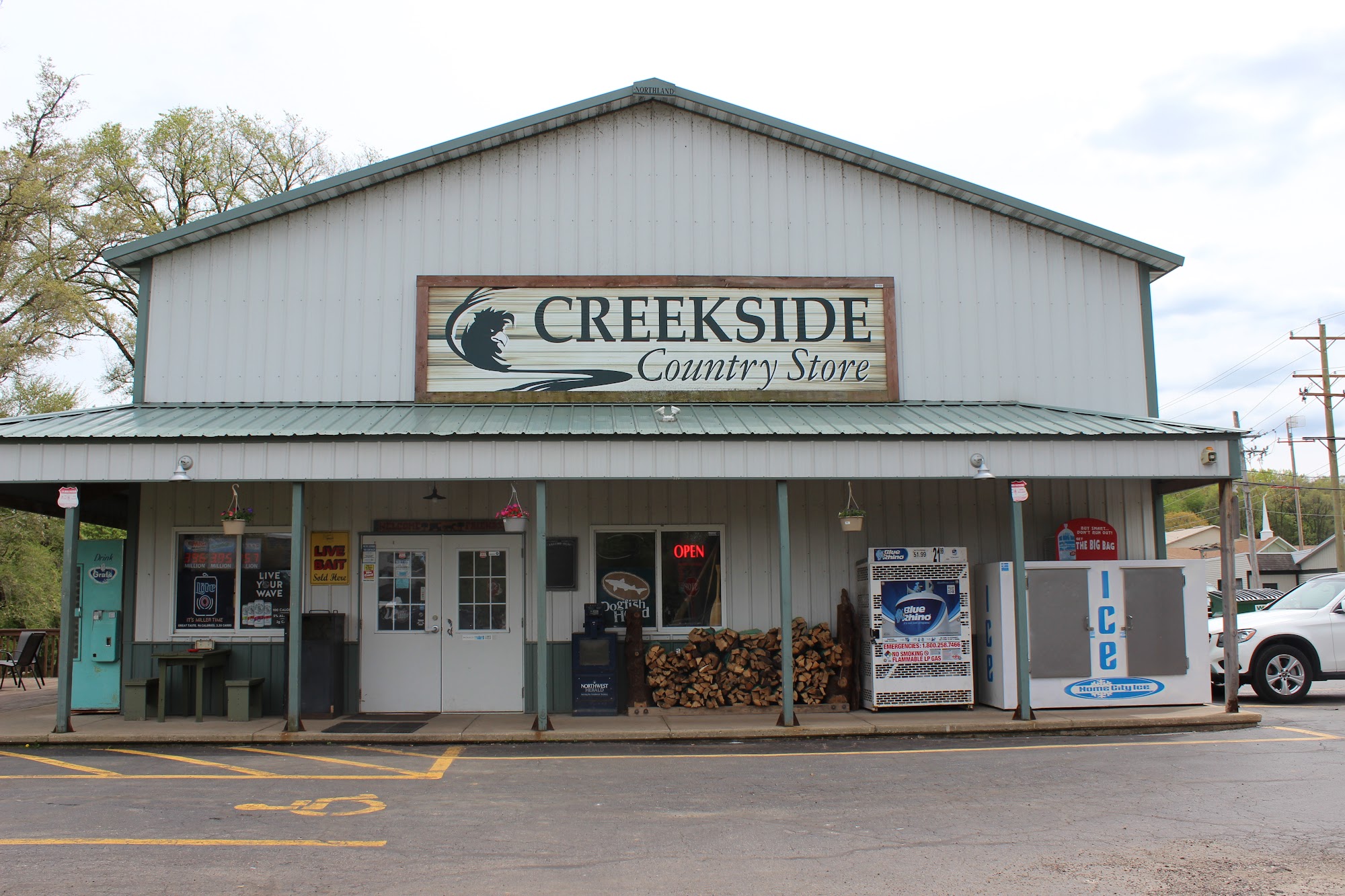 Creekside Country Store